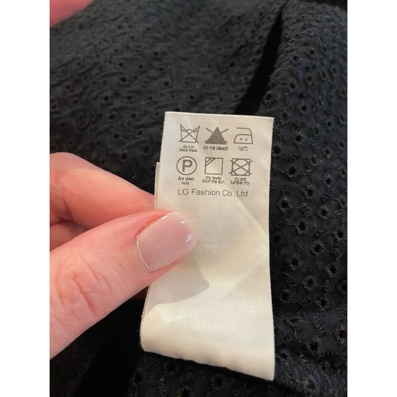 TNGT Today N Going On Tomorrow Eyelet Sleeveless Blouse Navy S/M - Picture 6 of 6